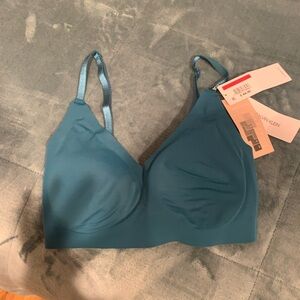 Calvin Klein Women’s Triangle Convertible Bra Strap size xs - light teal